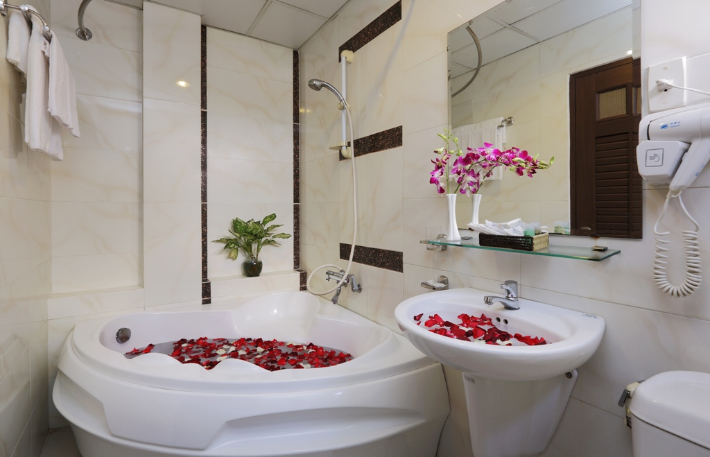 Phòng tắm - Hotel24h.net